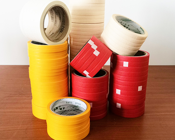 Băng đeo mặt nạ với nhiều màu sắc khác nhau